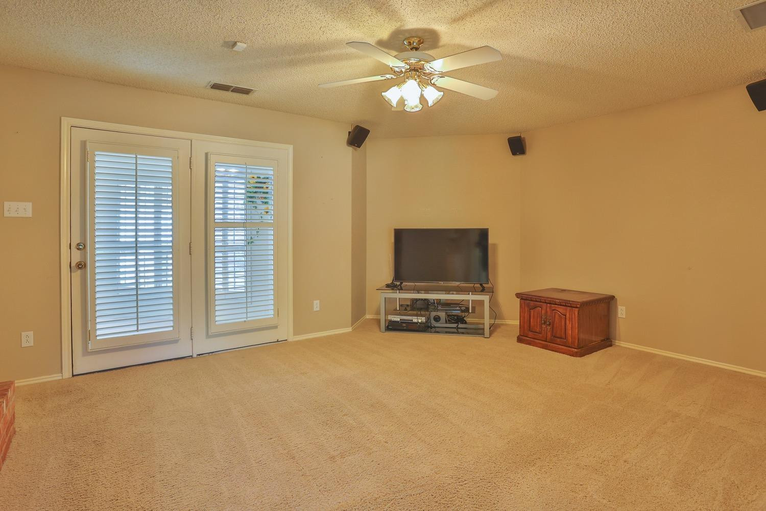 5713 83rd Lane Lubbock, TX 79424 - Photo 17 of 43 Photo 17