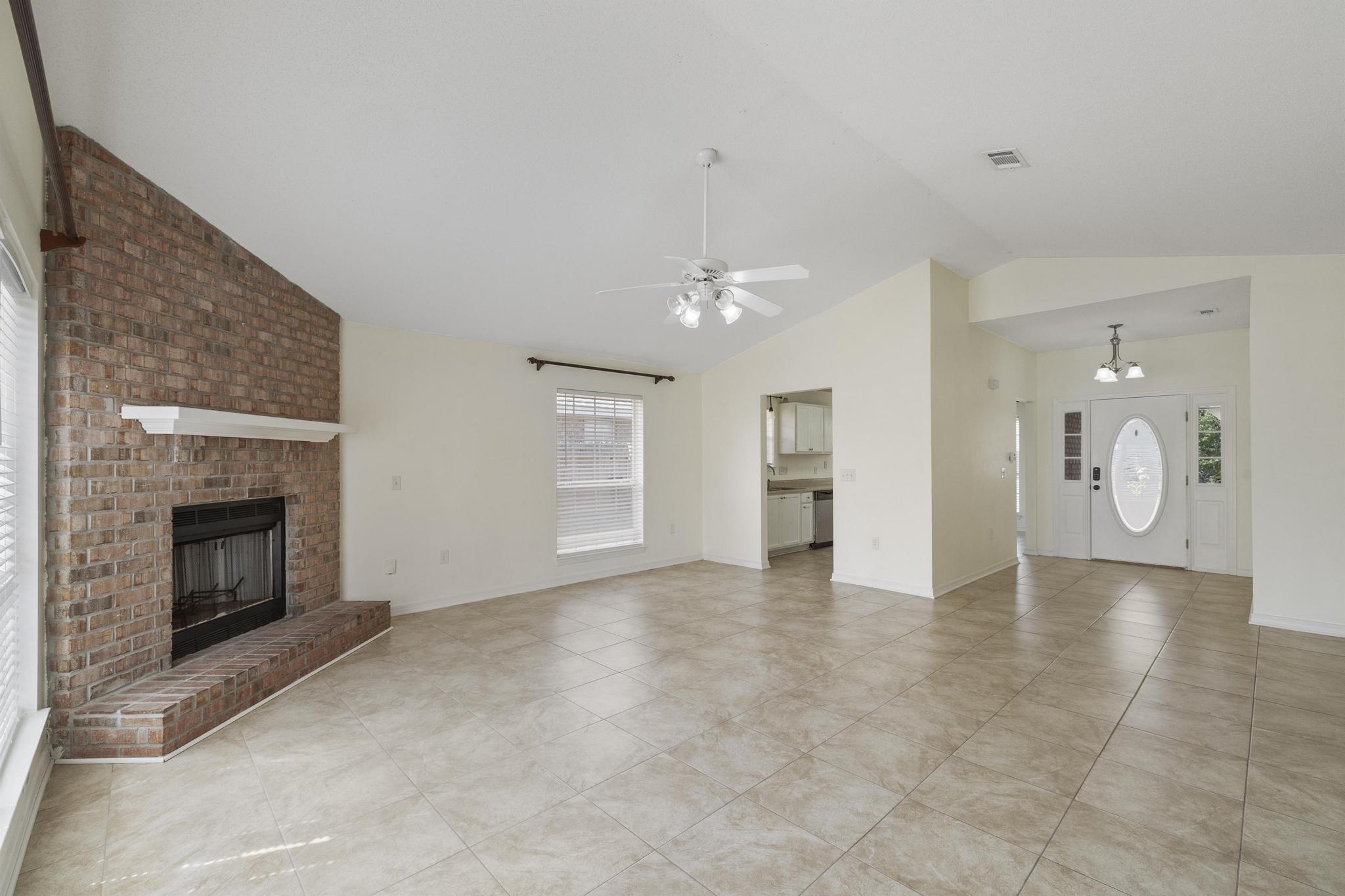 4769 Ribault Lane Milton, FL 32570 - Photo 6 of 33 7Y9A3133