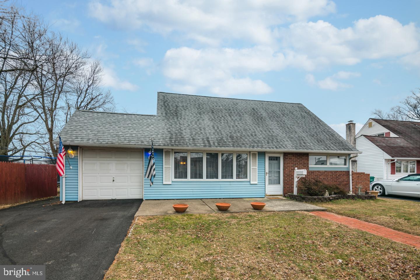 104 Plumtree Road Levittown, PA 19056 - Photo 1 of 25 Gallery Image 1