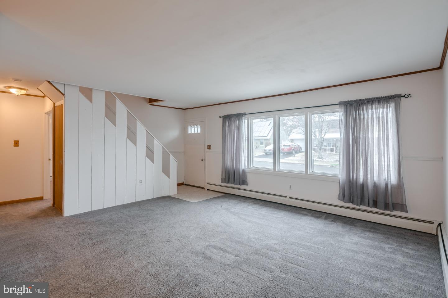 104 Plumtree Road Levittown, PA 19056 - Photo 4 of 25 Gallery Image 4