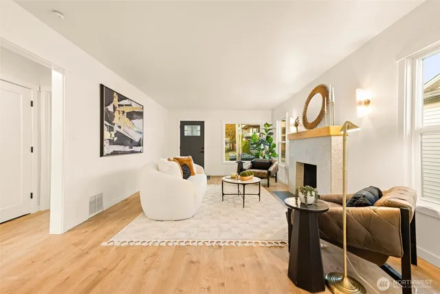 $998,950 | 935 Northwest 61st Street, Seattle, WA 98107