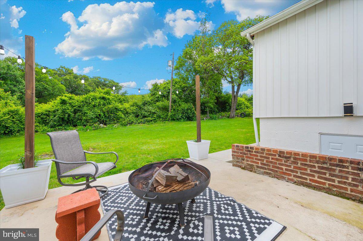 4836 Shookstown Road Middletown, MD 21769 - Photo 54 of 66 a view of an outdoor sitting area