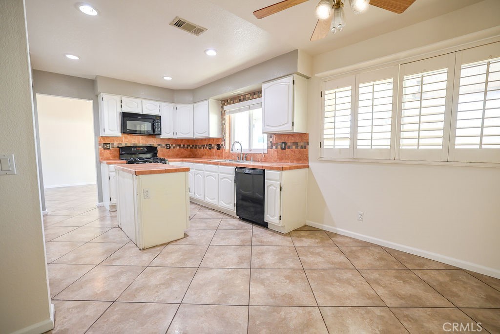 19530 Chinotto Lane Riverside, CA 92508 - Photo 11 of 50