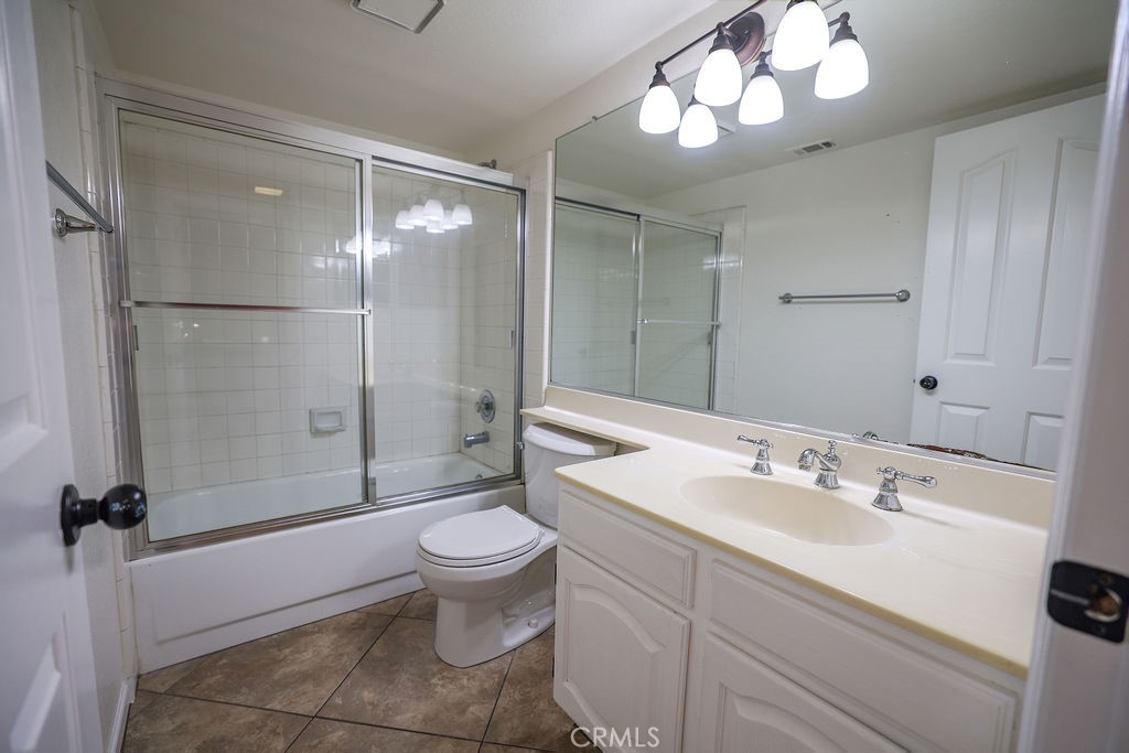 19530 Chinotto Lane Riverside, CA 92508 - Photo 18 of 50 Downstairs Full Bathroom