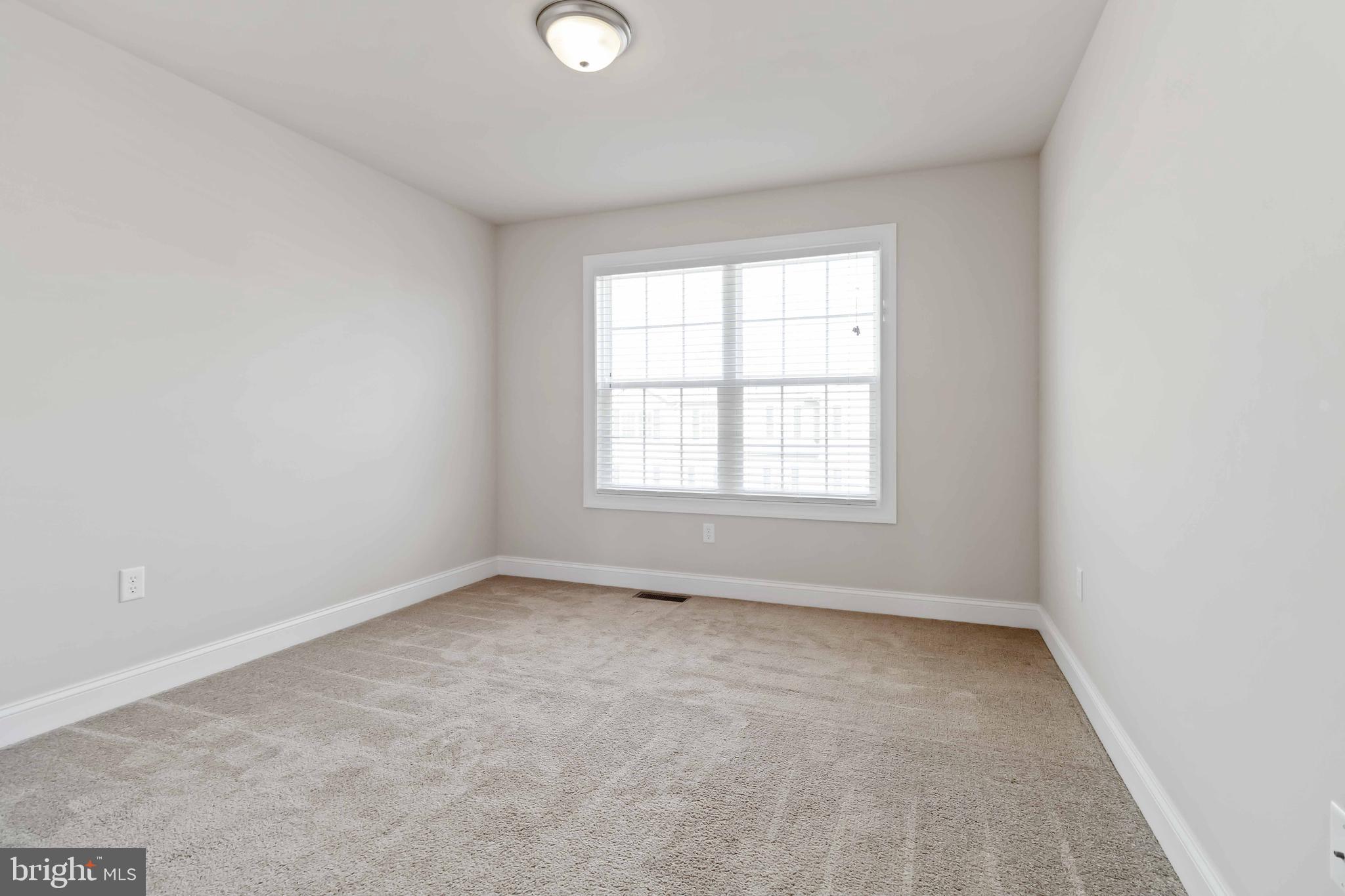 813 Spring Rock Court Mechanicsburg, PA 17055 - Photo 18 of 31 Bedroom 3
11'2"x 11'1"