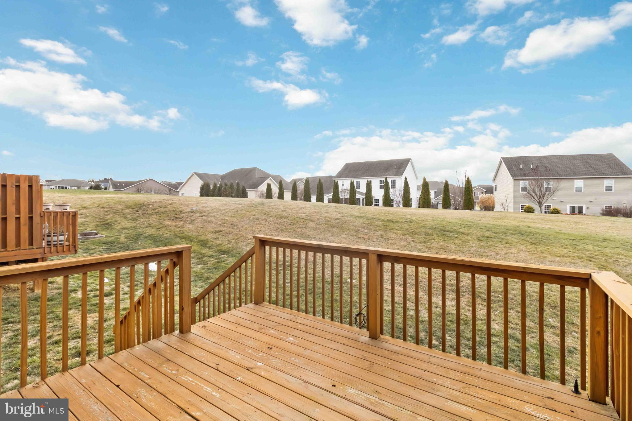 813 Spring Rock Court Mechanicsburg, PA 17055 - Photo 25 of 31 Spacious deck-12'x10'