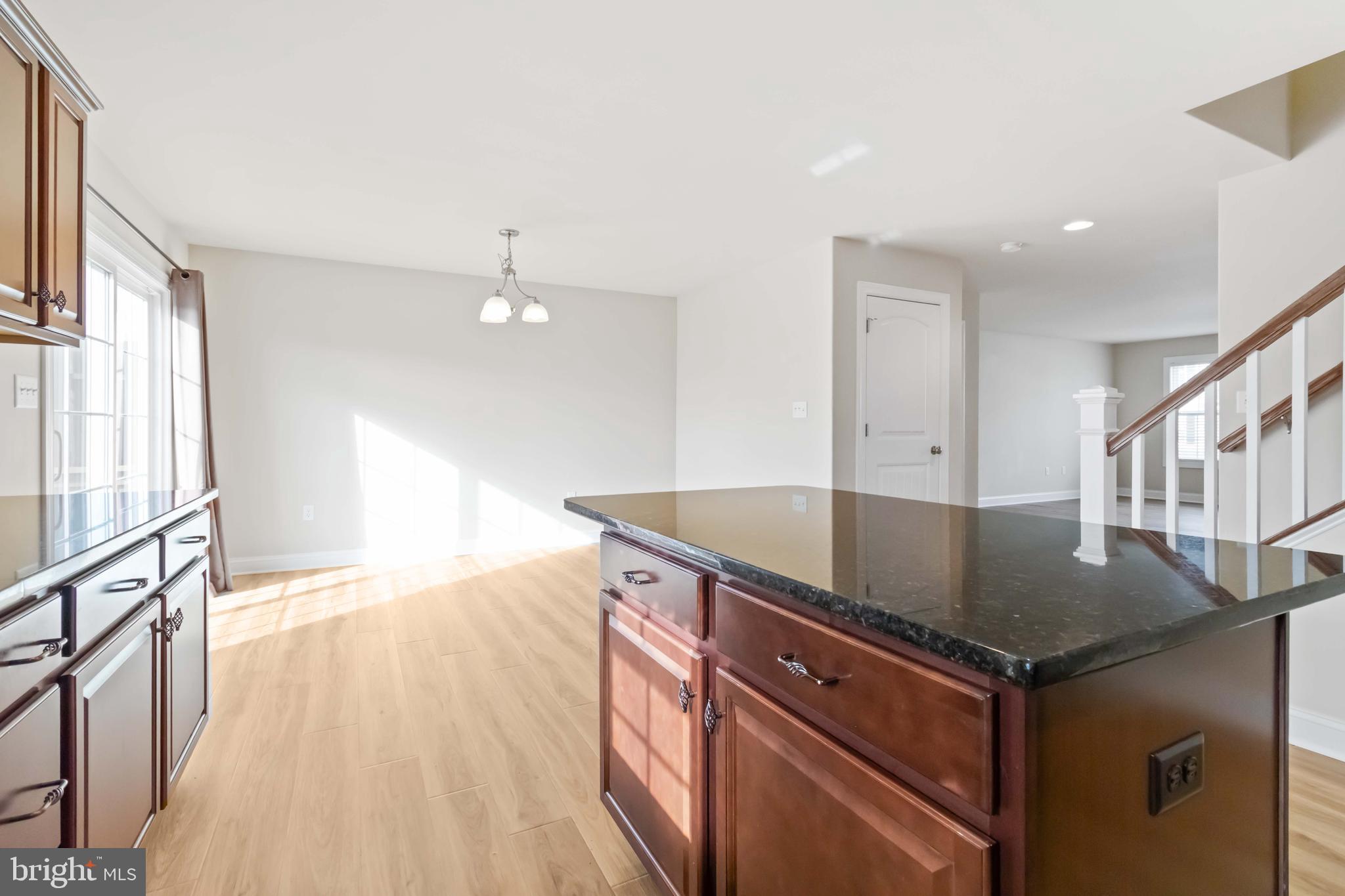 813 Spring Rock Court Mechanicsburg, PA 17055 - Photo 5 of 31