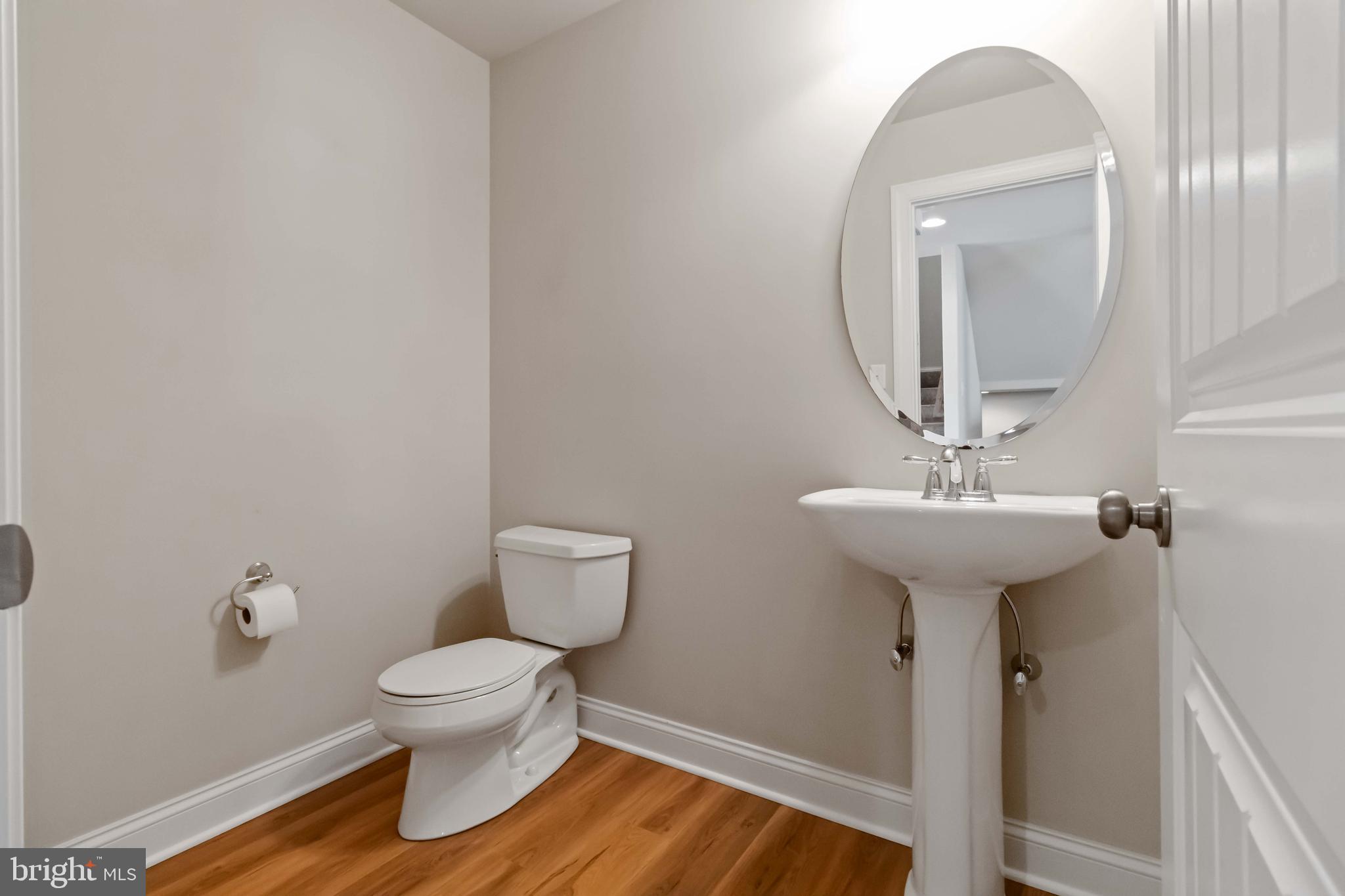 813 Spring Rock Court Mechanicsburg, PA 17055 - Photo 9 of 31 Powder Room