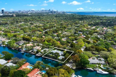 $10,900,000 | 6120 Riviera Drive, Coral Gables, FL 33146