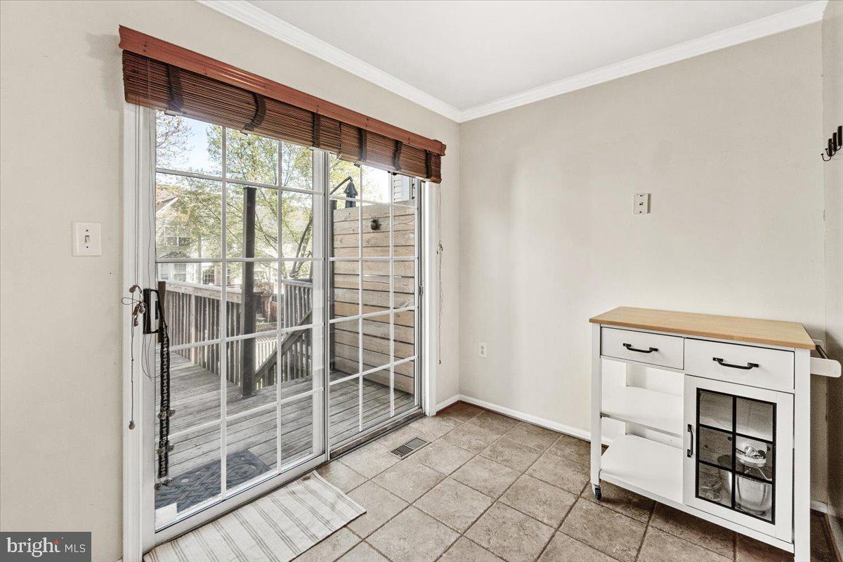 905 Halleck Drive Frederick, MD 21701 - Photo 11 of 43