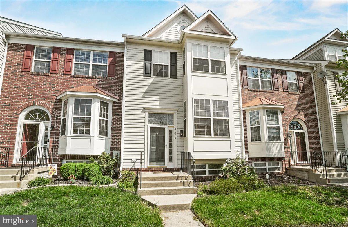 905 Halleck Drive Frederick, MD 21701 - Photo 2 of 43