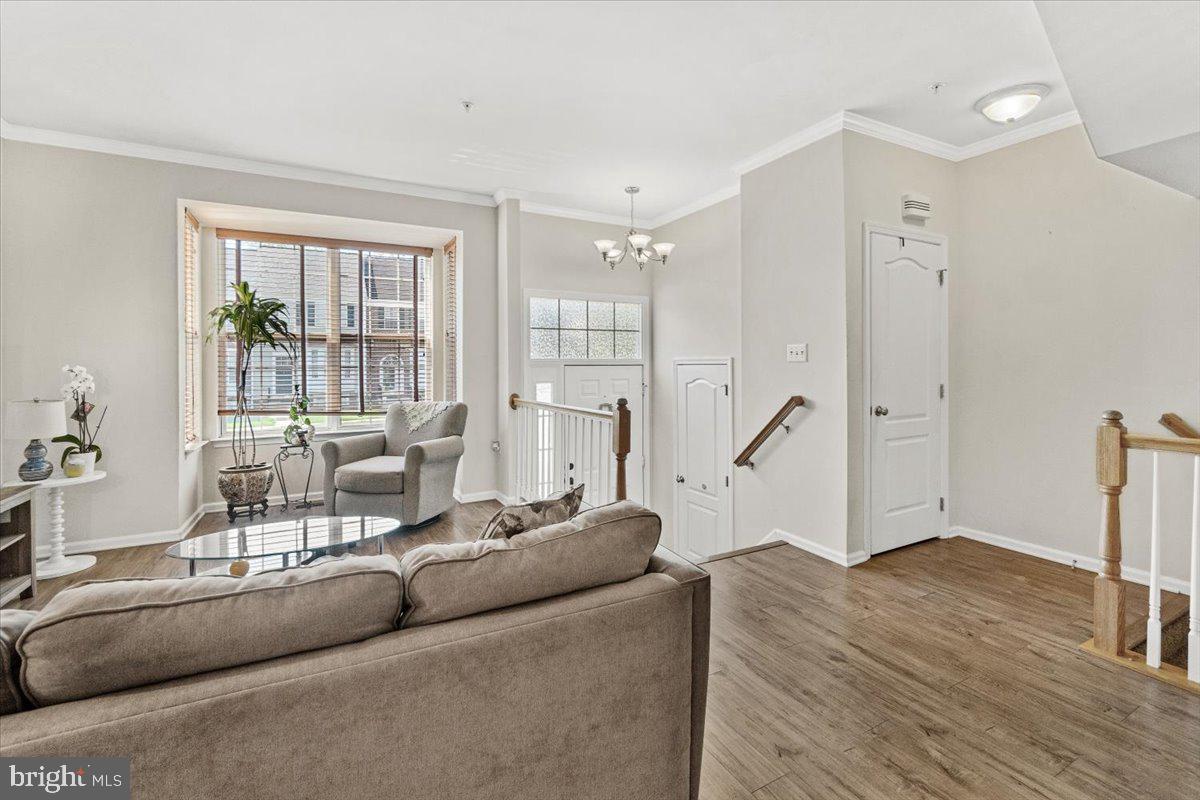 905 Halleck Drive Frederick, MD 21701 - Photo 5 of 43