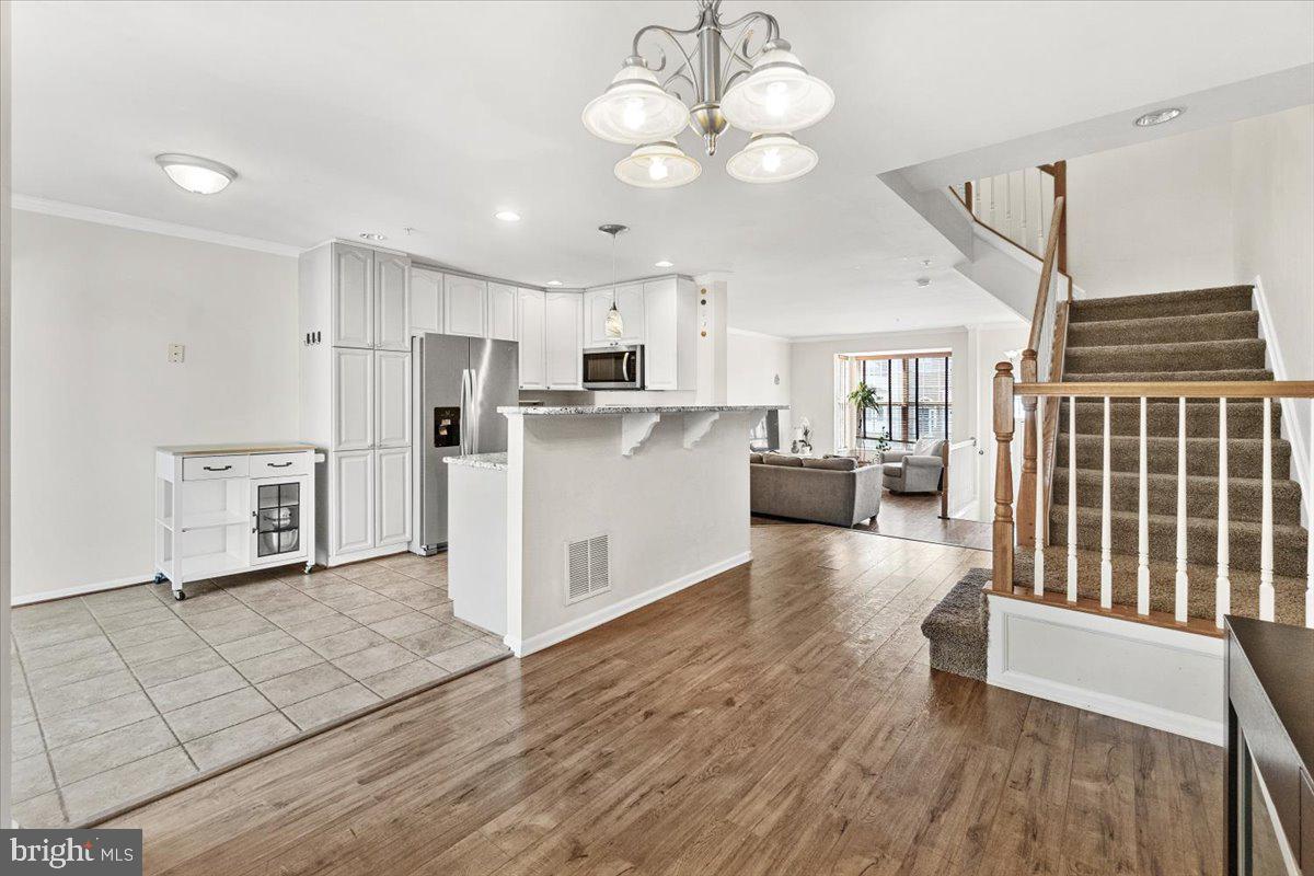 905 Halleck Drive Frederick, MD 21701 - Photo 8 of 43