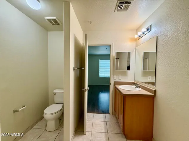 $1,800 | 1520 North 80th Drive, Phoenix, AZ 85043