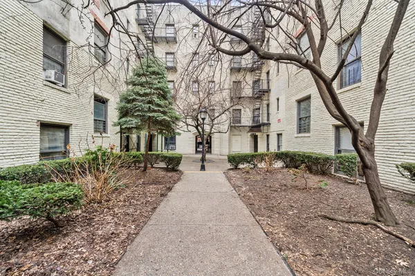 $339,000 | 21-37 33rd Street, Unit 3C | Astoria