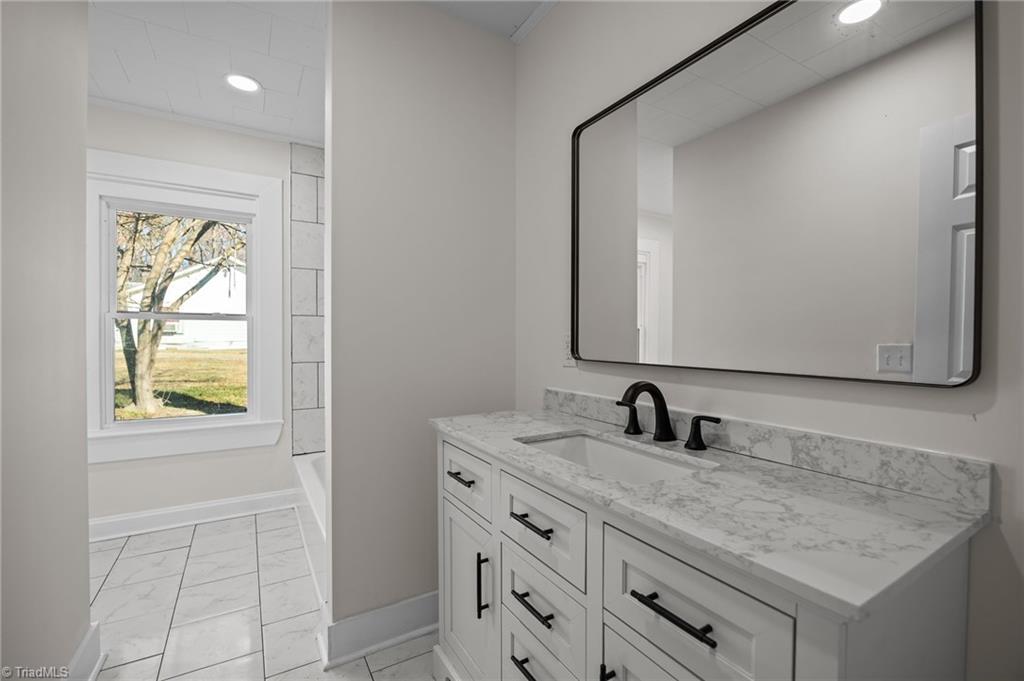 427 Wright Street High Point, NC 27262 - Photo 12 of 30