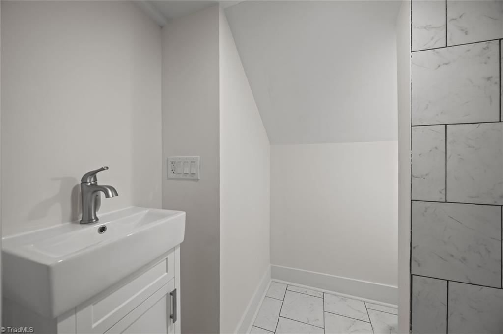 427 Wright Street High Point, NC 27262 - Photo 23 of 30