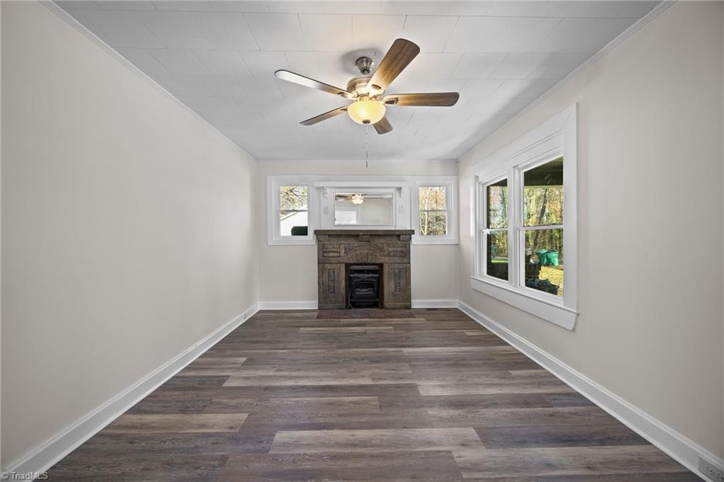 427 Wright Street High Point, NC 27262 - Photo 4 of 30