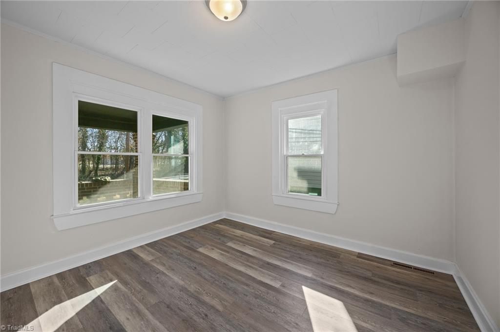 427 Wright Street High Point, NC 27262 - Photo 5 of 30