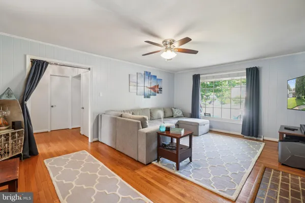 $4,850 | 5405 Francy Adams Court, Fairfax, VA 22032