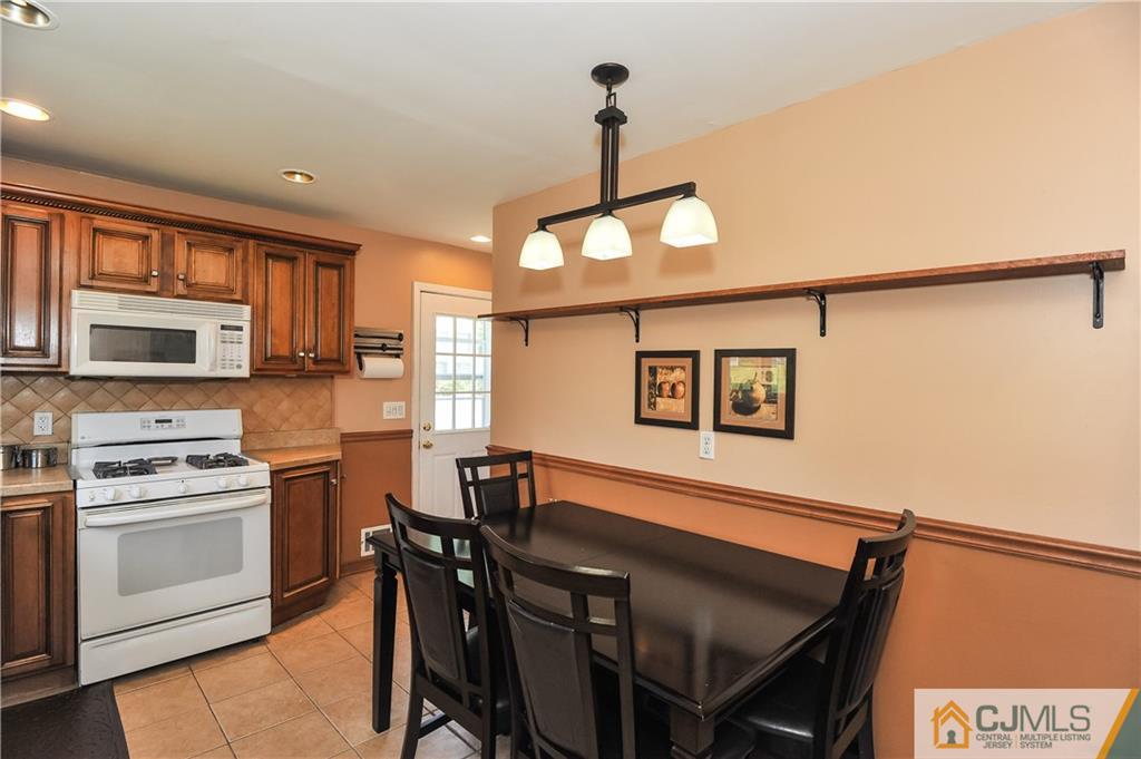 46 Rieder Road Edison, NJ 08817 - Photo 6 of 22 Gallery Image 6