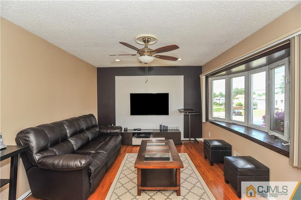 46 Rieder Road Edison, NJ 08817 - Photo 8 of 22 Gallery Image 8