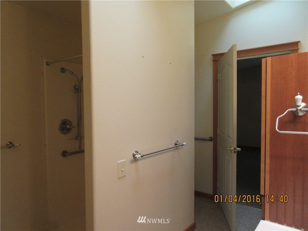 7399 Tauscher Road Clinton, WA 98236 - Photo 15 of 20 Gallery Image 15