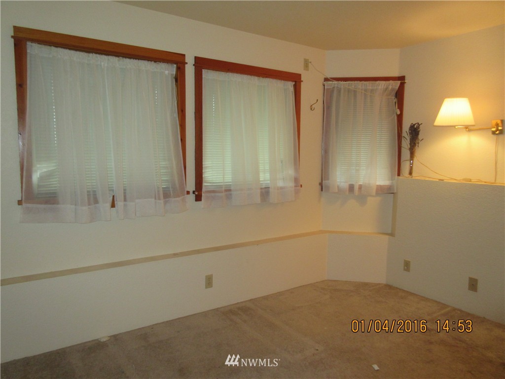 7399 Tauscher Road Clinton, WA 98236 - Photo 10 of 20 Gallery Image 10