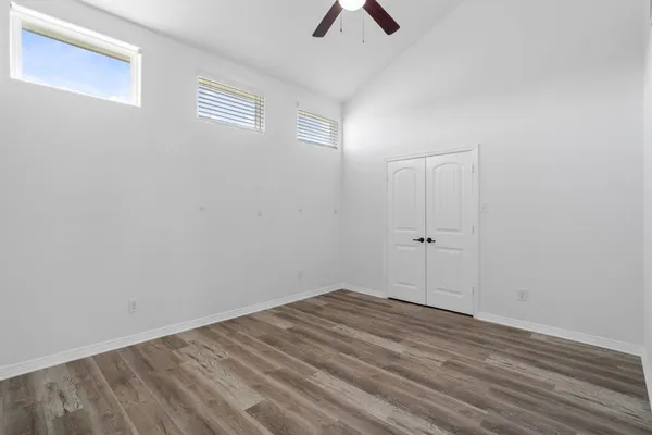 $1,695 | 30 April Point Drive South, Conroe, TX 77356