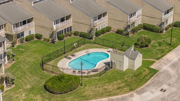 $1,695 | 30 April Point Drive South, Conroe, TX 77356