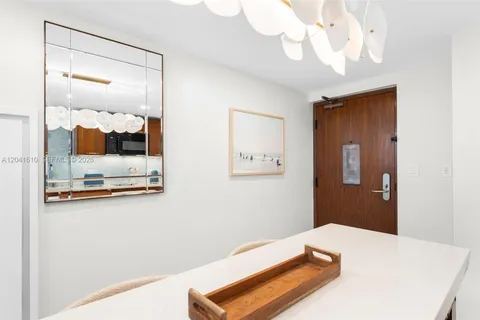 $615,000 | 6801 Collins Avenue, Unit DOOR 606, Miami Beach, FL 33141