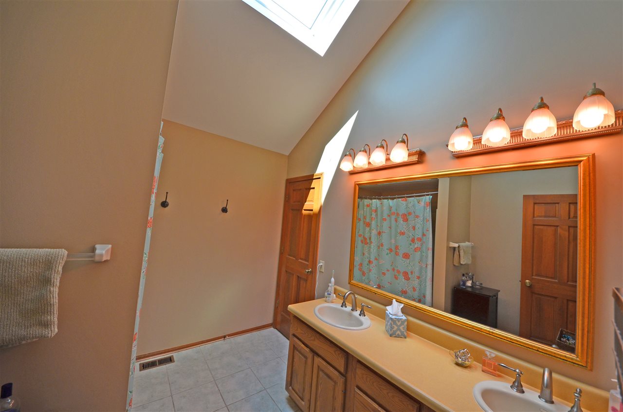 9117 Timber Ridge Court Fort Wayne, IN 46804 - Photo 27 of 36 Gallery Image 27