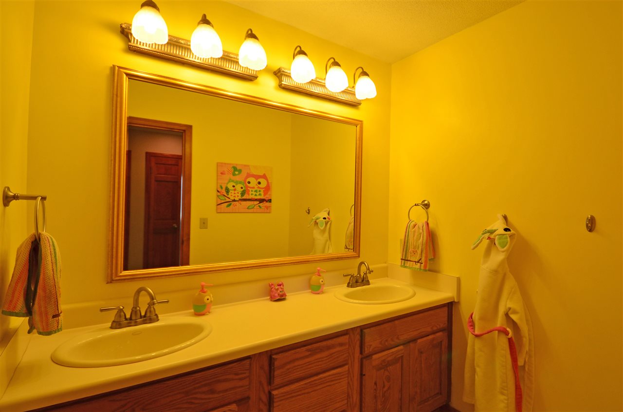 9117 Timber Ridge Court Fort Wayne, IN 46804 - Photo 32 of 36 Gallery Image 32