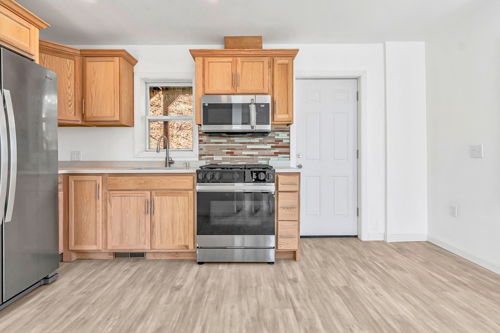 70 Marston Street Lawrence, MA 01841 - Photo 15 of 42