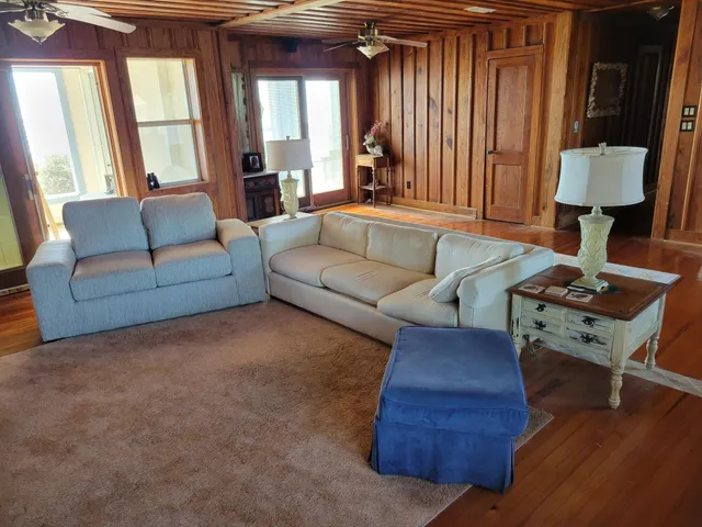 $935,000 | 1433 Alligator Drive, Alligator Point, FL 32346