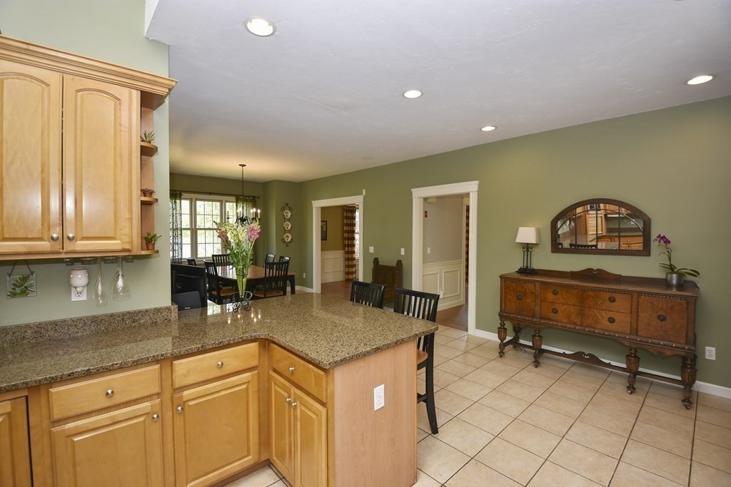 42 Boundary Stone Road Sutton, MA 01590 - Photo 11 of 41