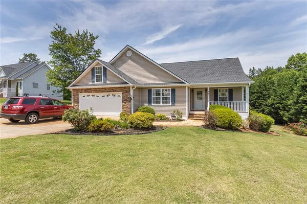 $450,000 | 861 North Old Pendleton Road, Liberty, SC 29657