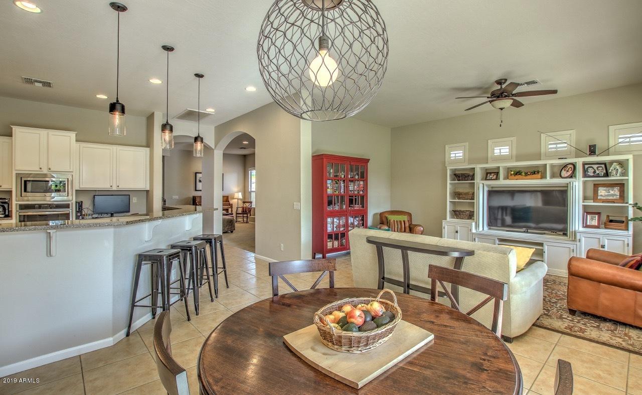 3977 East Hashknife Road Phoenix, AZ 85050 - Photo 7 of 28 3977_14