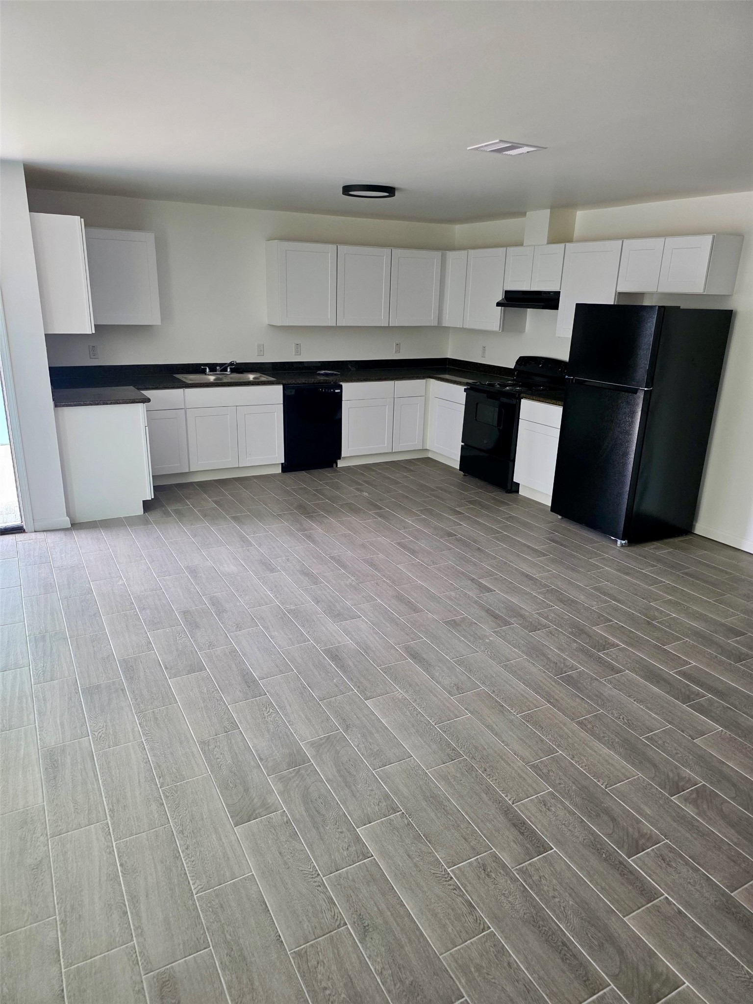 915 24th Street Dickinson, TX 77539 - Photo 5 of 10