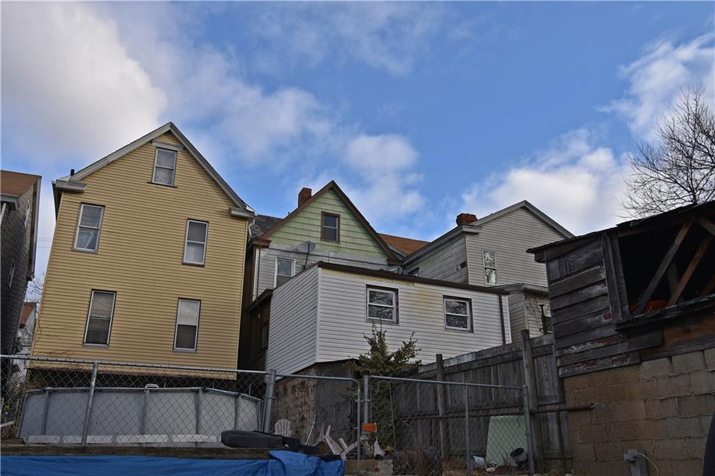 2426 Spring Street Pittsburgh, PA 15210 - Photo 3 of 19
