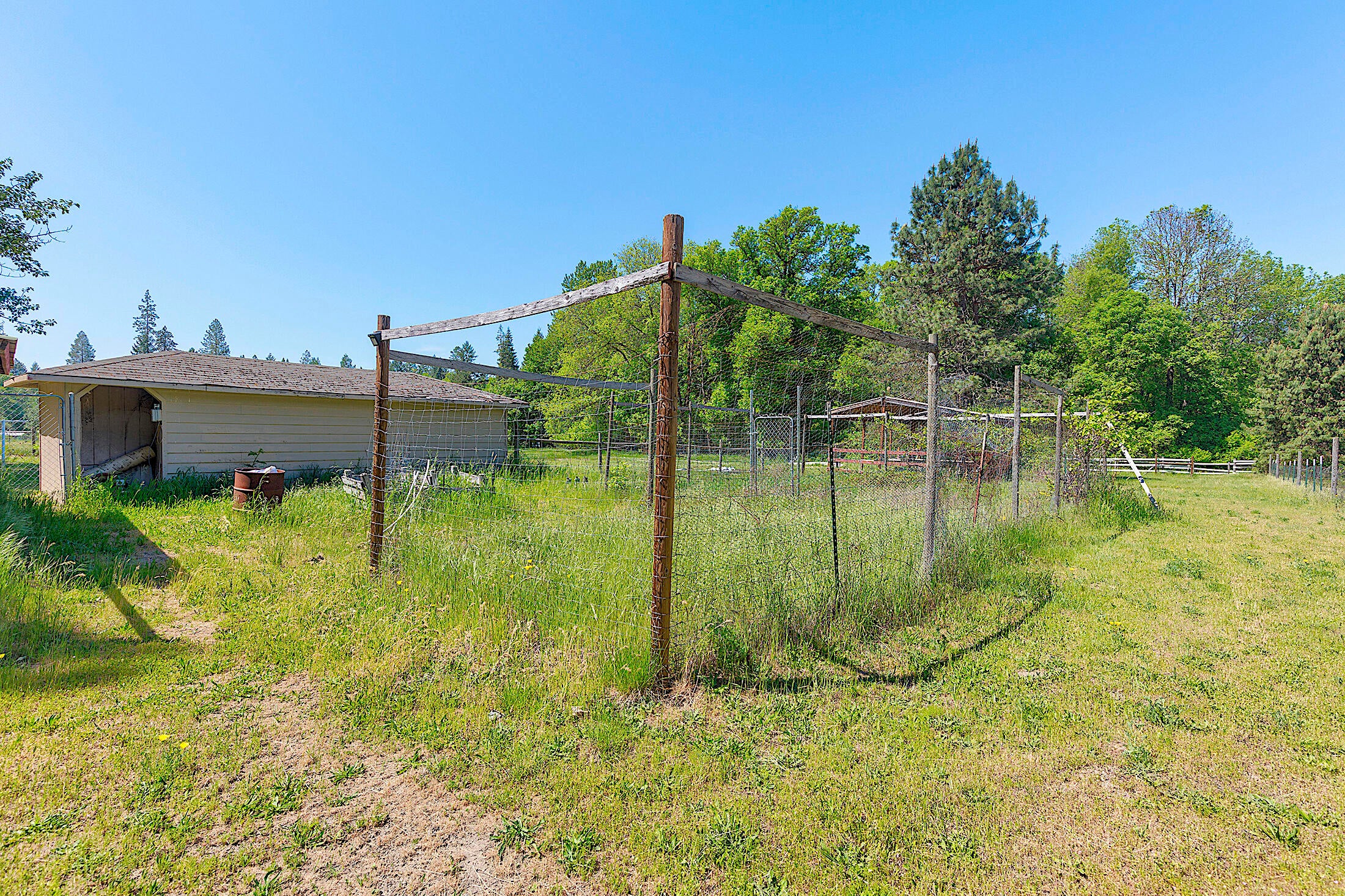 16715 Ford Road Rogue River, OR 97537 - Photo 25 of 31 0R1A0752_3_4_5_6