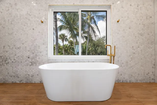 $5,349,000 | 130 North Sewalls Point Road, Sewall's Point, FL 34996