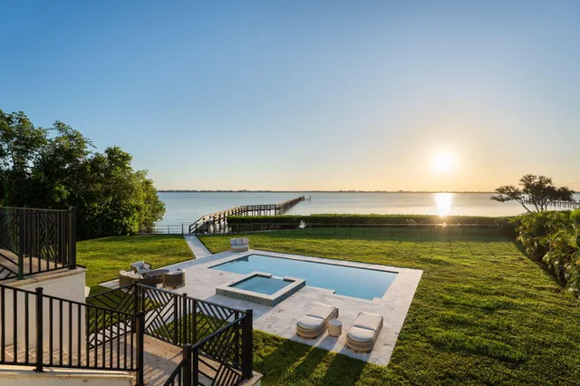$5,349,000 | 130 North Sewalls Point Road, Sewall's Point, FL 34996