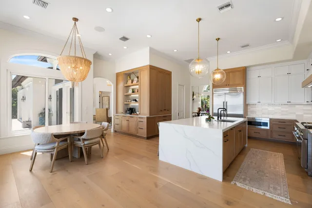 $5,349,000 | 130 North Sewalls Point Road, Sewall's Point, FL 34996