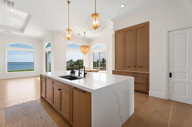 $5,349,000 | 130 North Sewalls Point Road, Sewall's Point, FL 34996