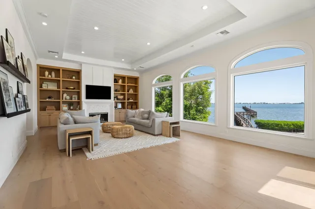 $5,349,000 | 130 North Sewalls Point Road, Sewall's Point, FL 34996