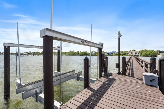 $5,349,000 | 130 North Sewalls Point Road, Sewall's Point, FL 34996