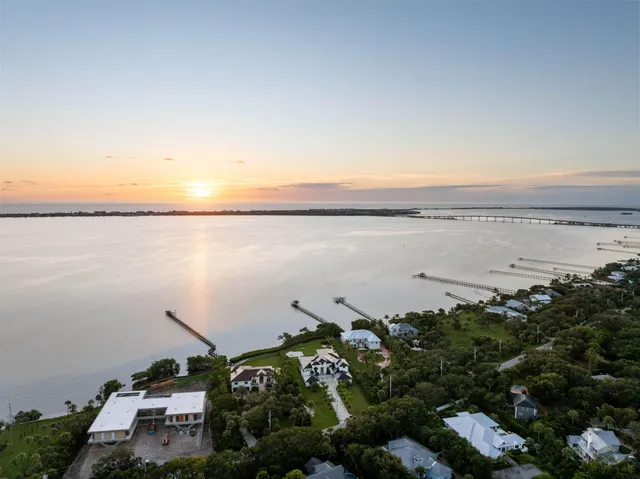 $5,349,000 | 130 North Sewalls Point Road, Sewall's Point, FL 34996