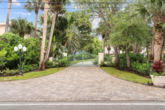 $5,349,000 | 130 North Sewalls Point Road, Sewall's Point, FL 34996