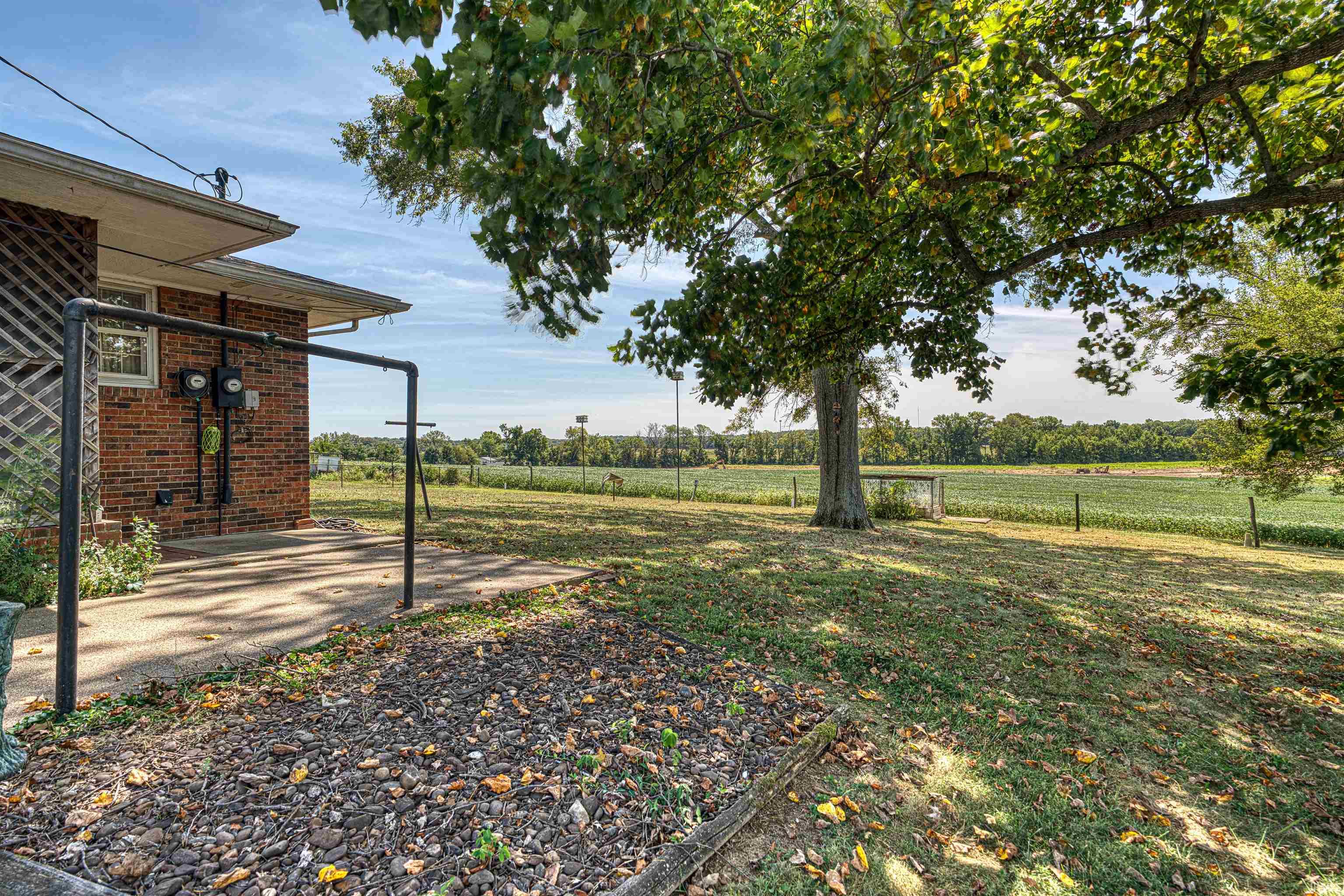 1877 West Maple Grove Road Boonville, IN 47601 - Photo 5 of 30